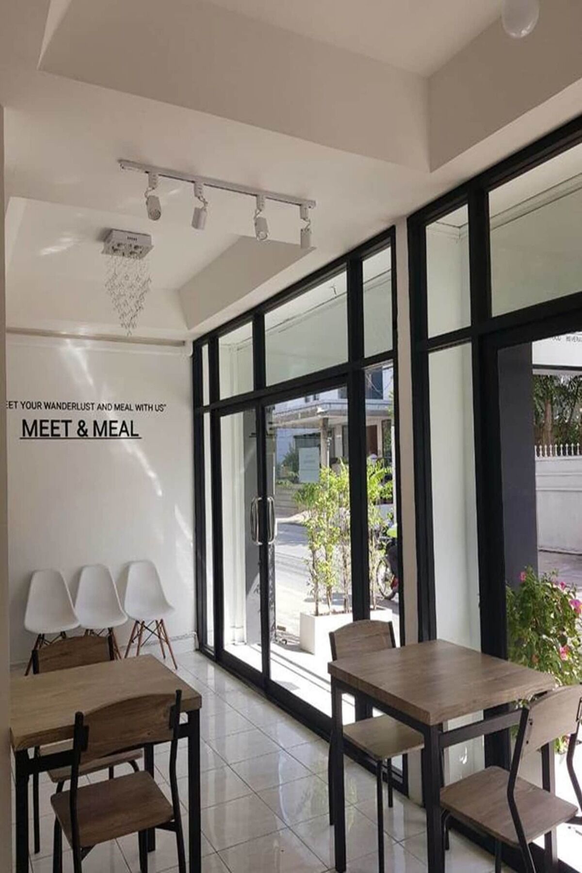 Meet & Meal Vandrarhem Bangkok Exteriör bild